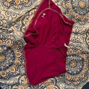 Women’s under armour gym shorts size large